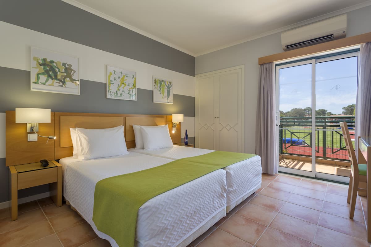 In-room safe, desk, blackout drapes, soundproofing