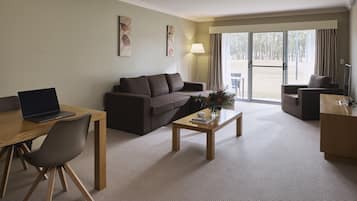 40-inch LED TV with digital channels, TV, ping pong