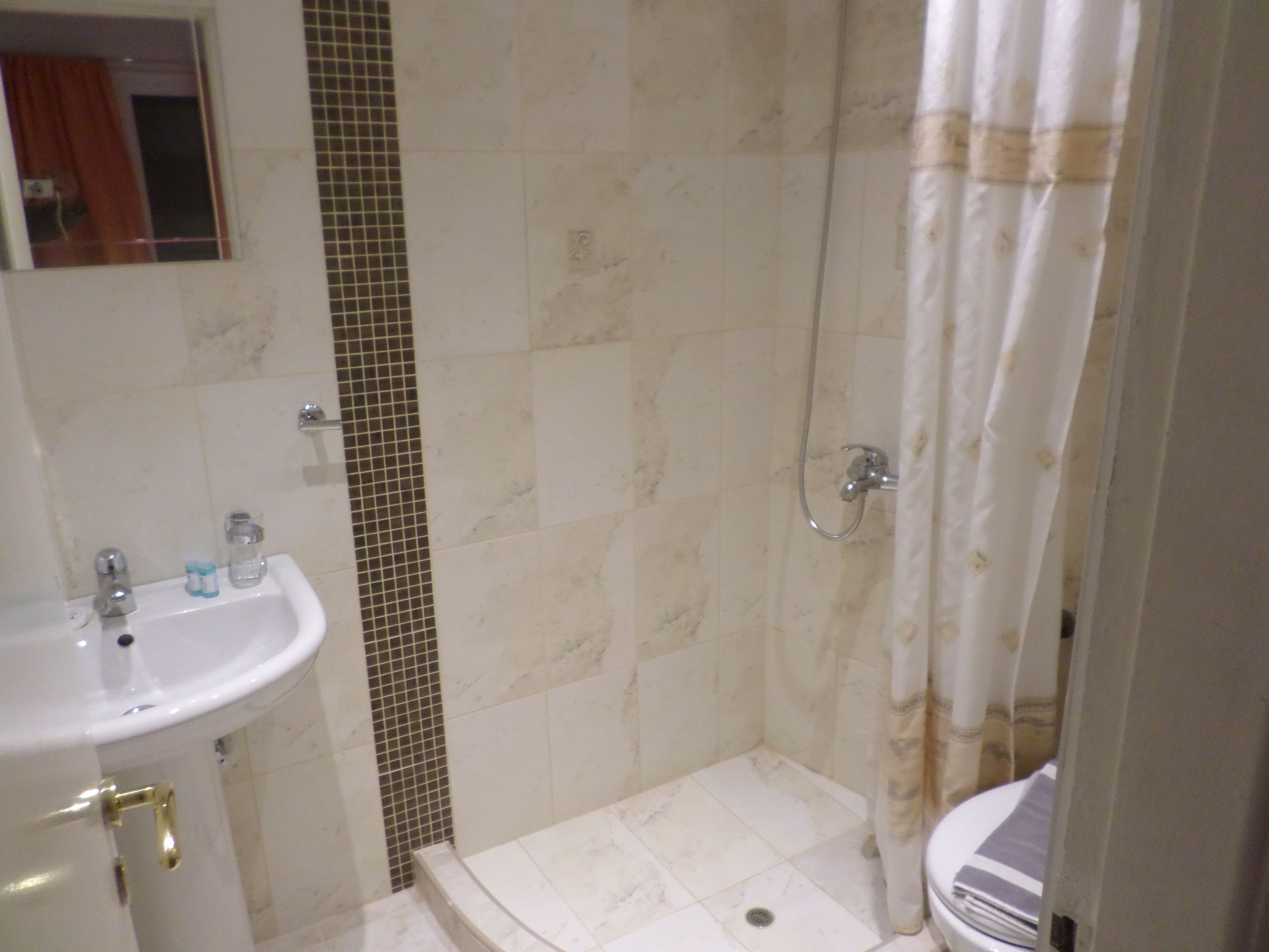 Bathroom shower