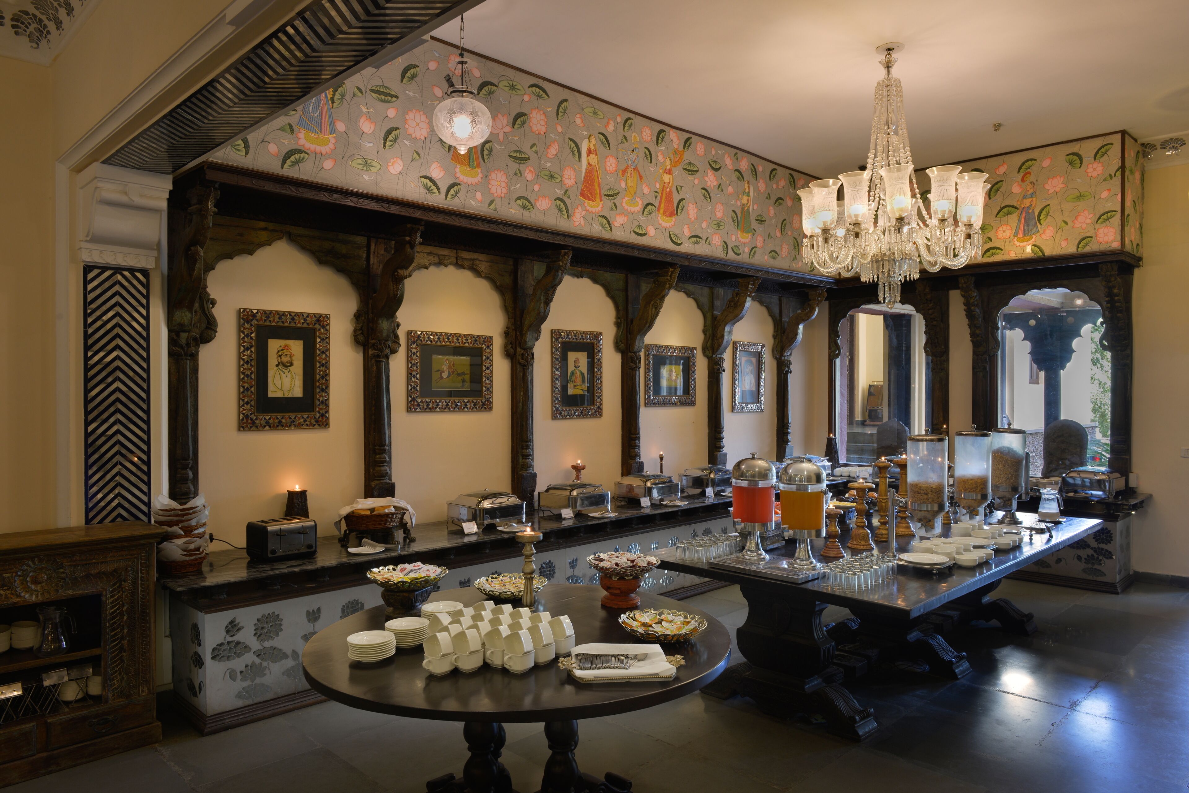 3 restaurants, Indian cuisine