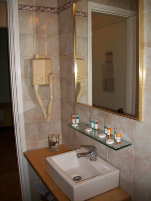 Room - Minoa Hotel (Athens)