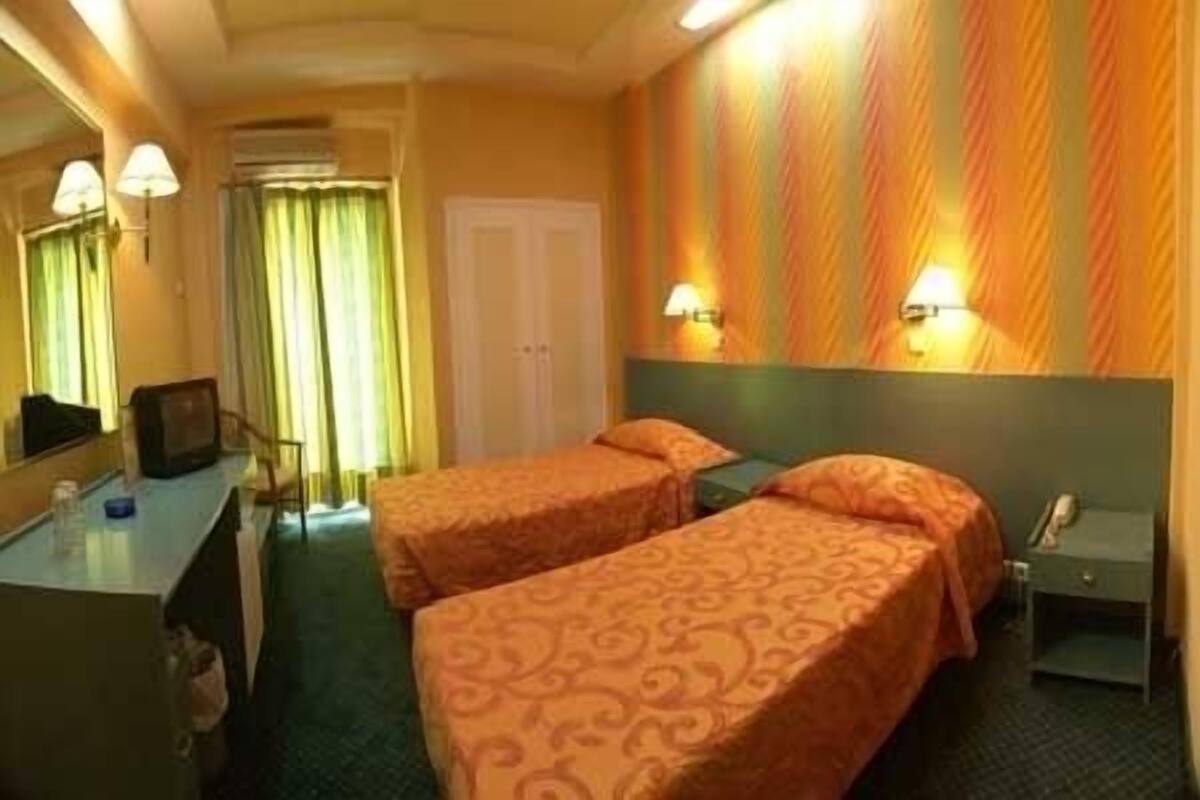 In-room safe, desk, soundproofing, iron/ironing board (on request)