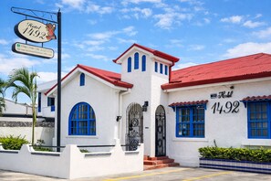Front of property - Hotel 1492 (San José)