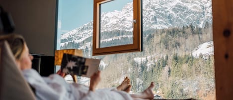 Couples treatment rooms, body treatments, aromatherapy