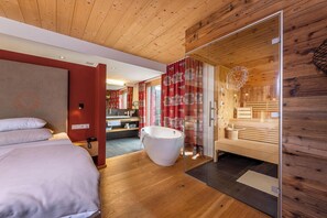 Suite studio luxueuse, sauna | Literie de qualité, couette en duvet, coffre-fort, décor unique