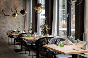 Garden views  - Der Löwe - LEBE FREI (Leogang)