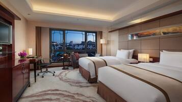 Premier Room, 2 Twin Beds, Non Smoking | Down comforters, minibar, in-room safe, desk