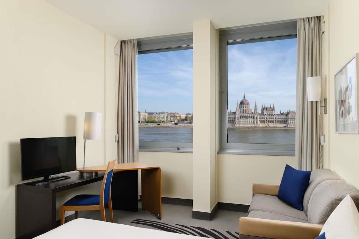 Executive-Zimmer, 1 Doppelbett (Parliament view)