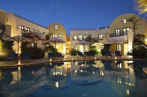 Indoor pool, outdoor pool