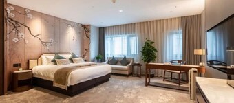 New Era Hotel