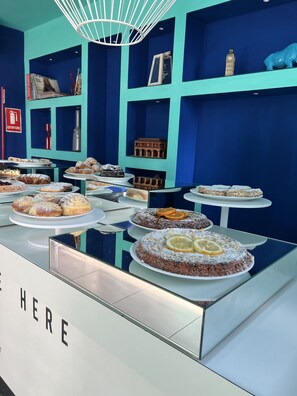 Desayuno buffet incluido todos los días 