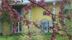 Property entrance - The Inn on Thistle Hill (Boston)