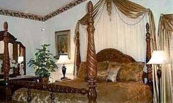 Gold room | Individually decorated, free WiFi