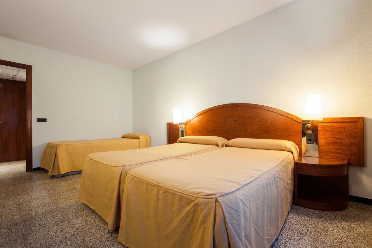 Minibar, bureau, rideaux occultants, chambres insonorisées