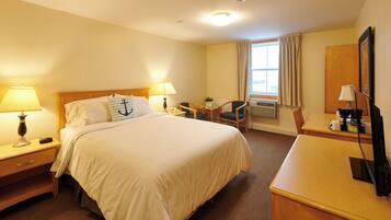 Premier Room, 1 Queen Bed, Harbor View | Premium bedding, Select Comfort beds, individually decorated