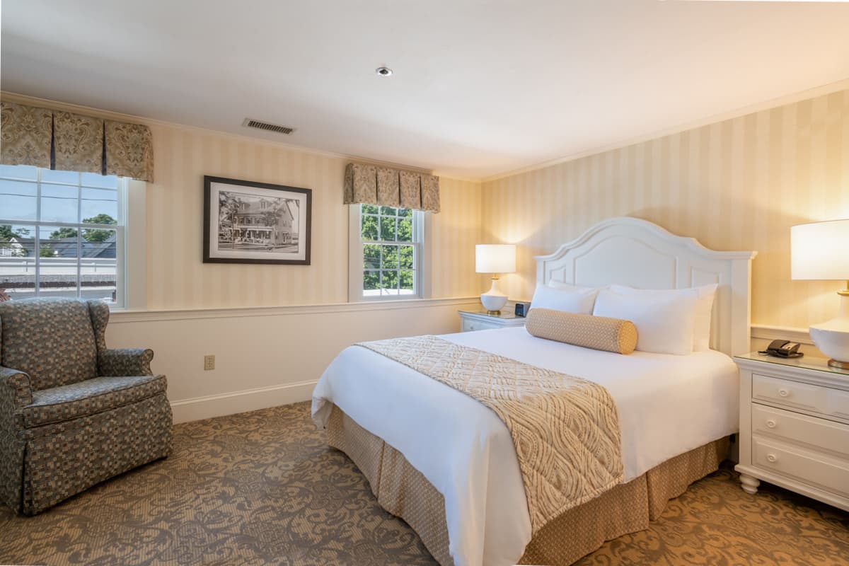 1 bedroom, premium bedding, pillowtop beds, in-room safe