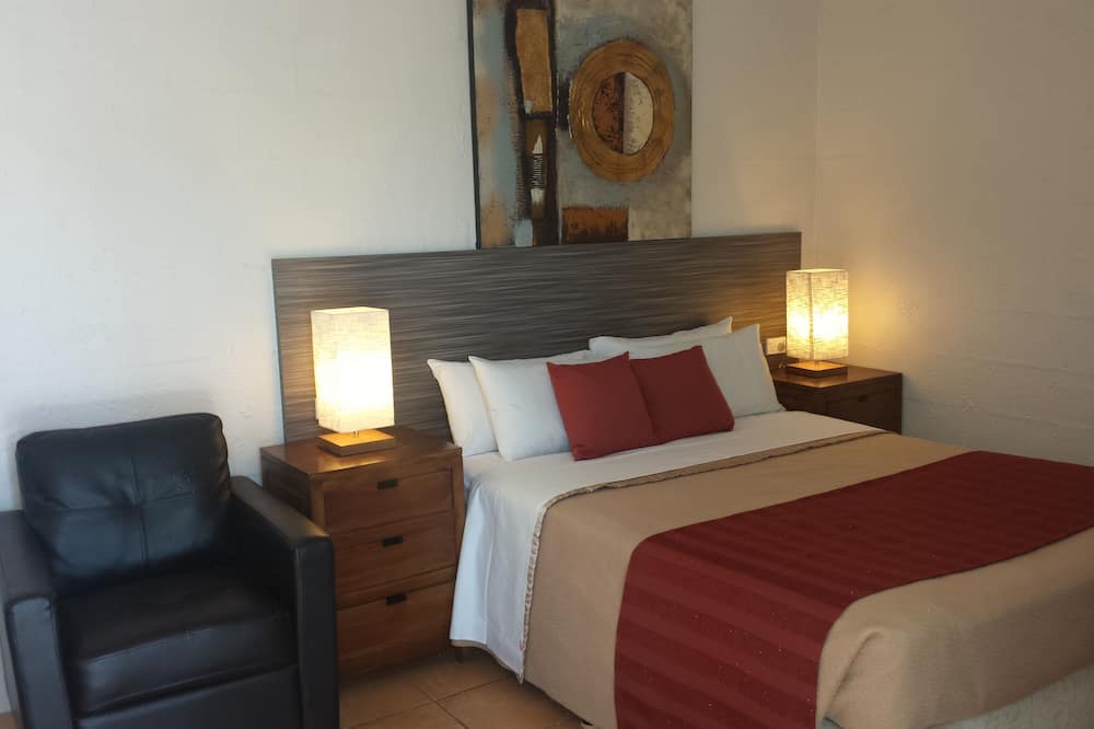 Mid City Motor Inn