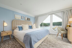 Panoramic Double Room | Individually decorated, individually furnished, desk, laptop workspace