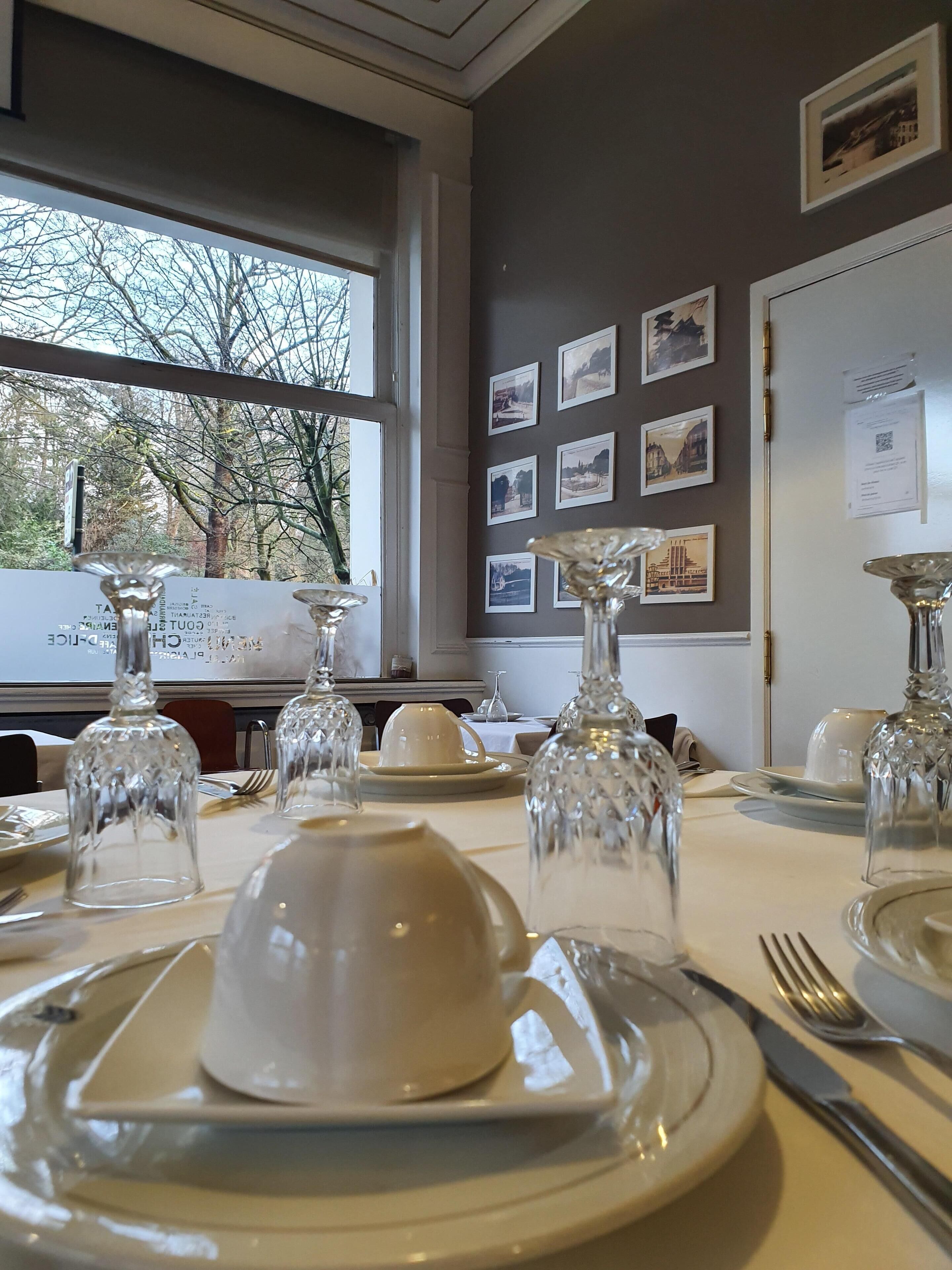 每日供应自助式早餐（每人 EUR 12.50）