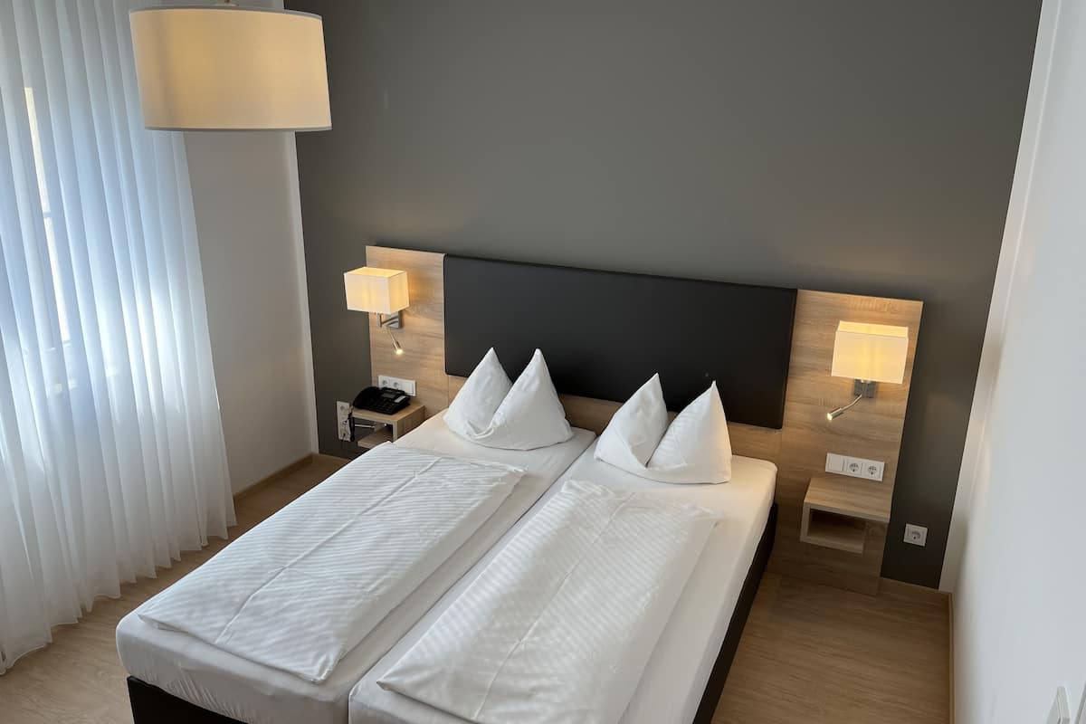 basic double room | hypo-allergenic bedding, desk, soundproofing, free wifi