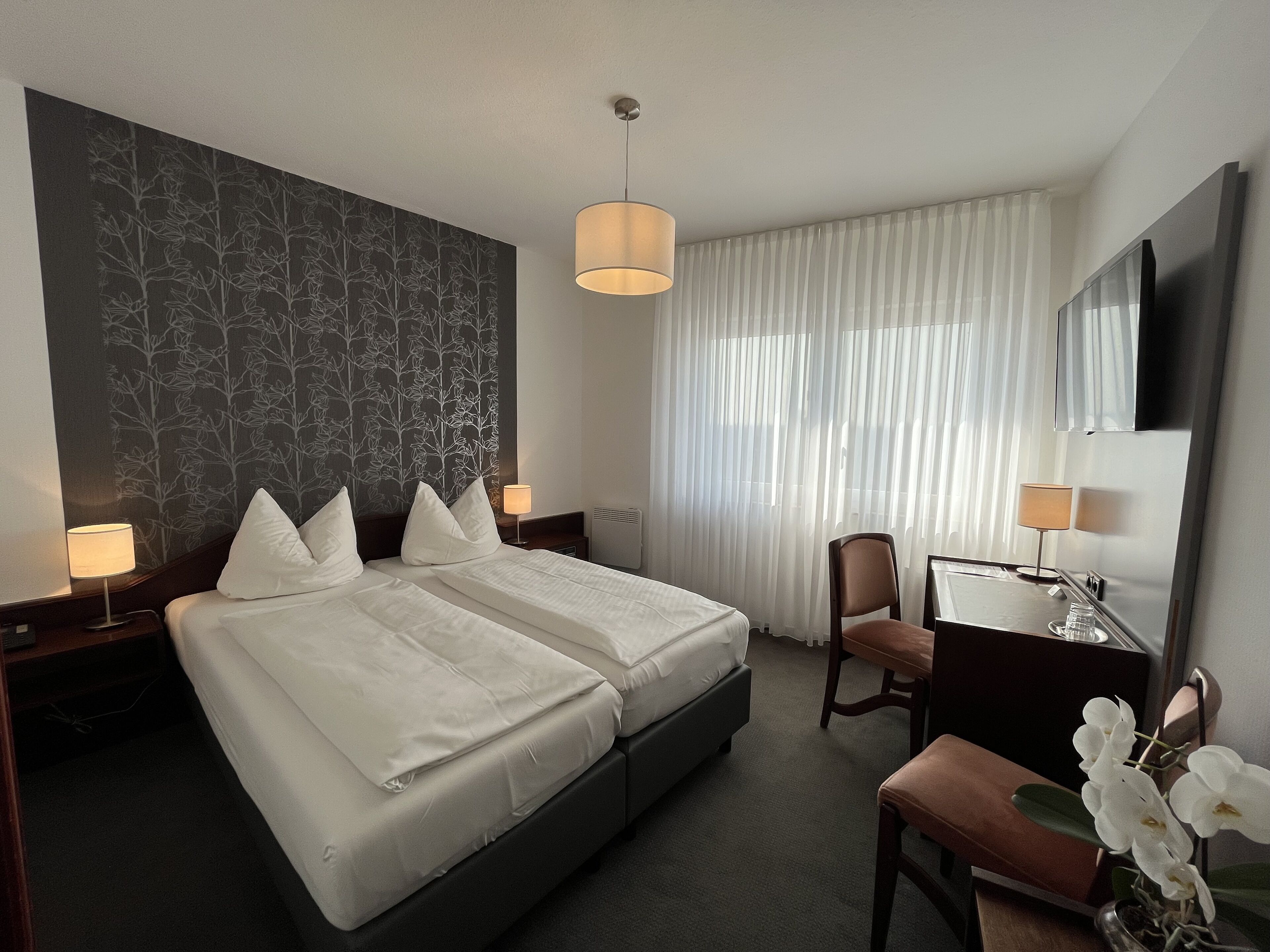 베이직 더블룸 | 저자극성 침구, 책상, 방음 설비, 무료 WiFi