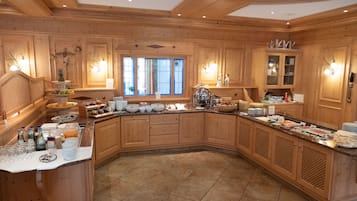 Tägliches inbegriffenes Frühstücksbuffet