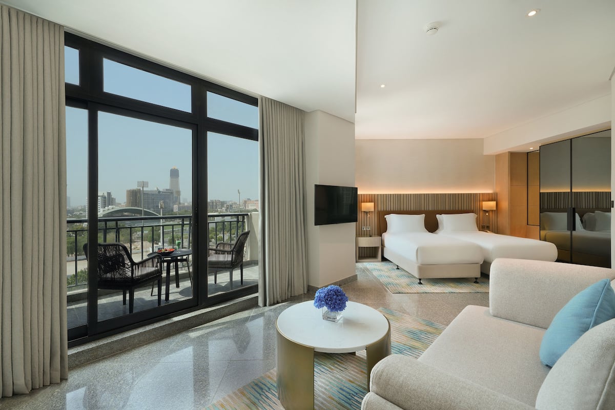 Zimmer, 2 Einzelbetten, Balkon (Spacious) | Blick auf die Stadt
