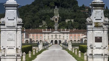 Entrée de l’hébergement