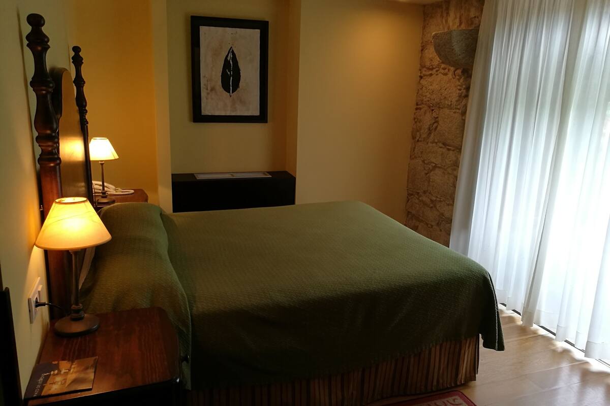 minibar, in-room safe, desk, soundproofing