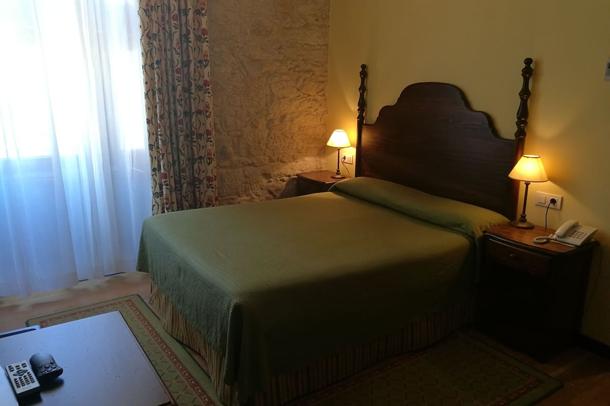 minibar, in-room safe, desk, soundproofing