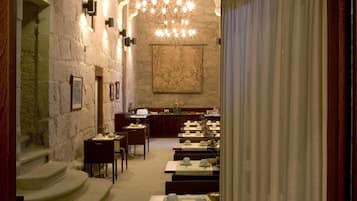 Daily buffet breakfast (EUR 8.5 per person)