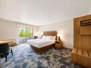 Room, 1 King Bed, Balcony (Refrigerator & Microwave) | Desk, laptop workspace, blackout drapes, iron/ironing board