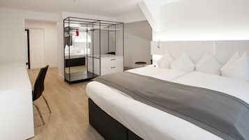 DORMERO Deluxe Room | 1 多间卧室、防过敏的被褥、迷你吧(备有免费物品)、客房内保险箱