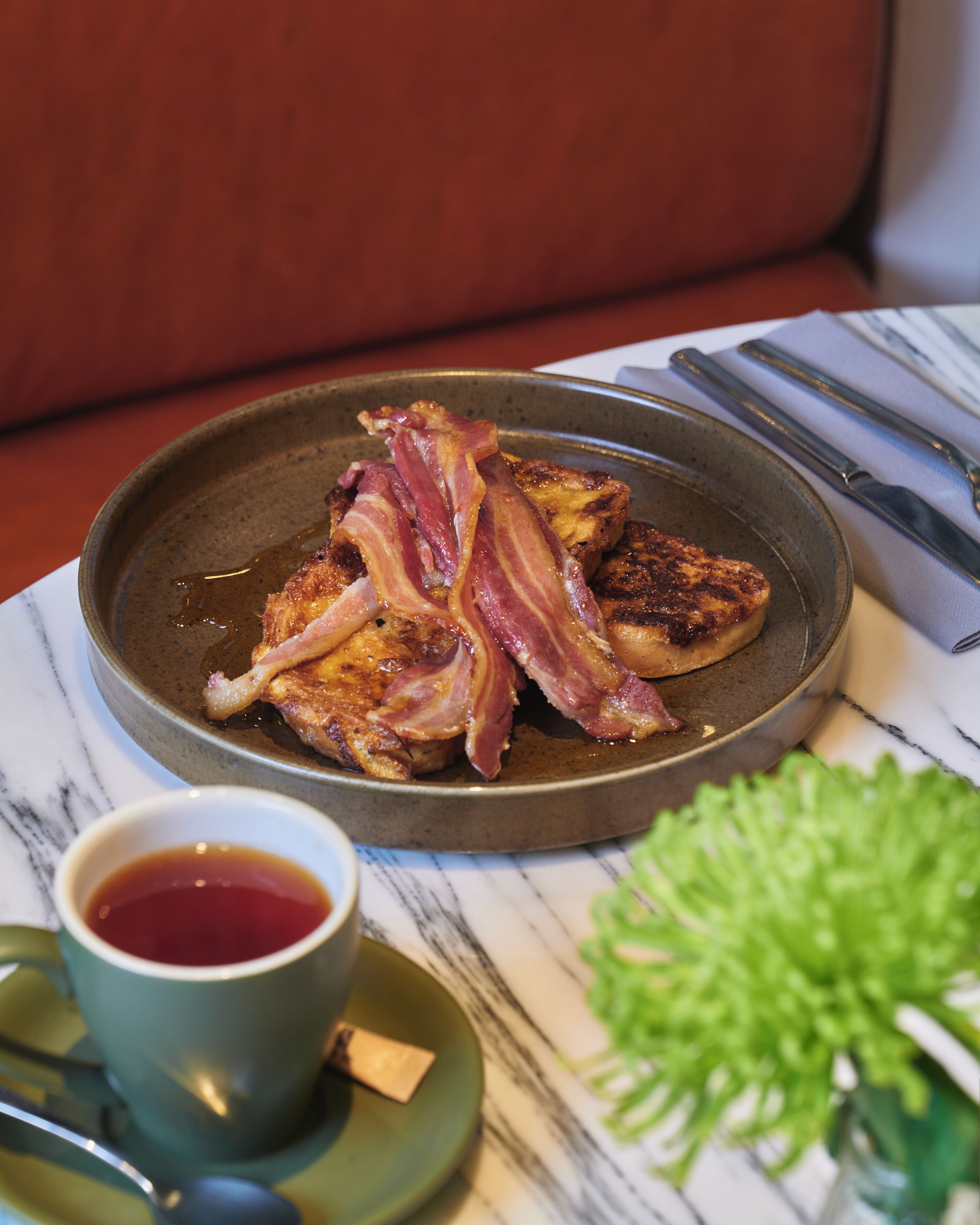 daily continental breakfast (gbp 15.50 per person)