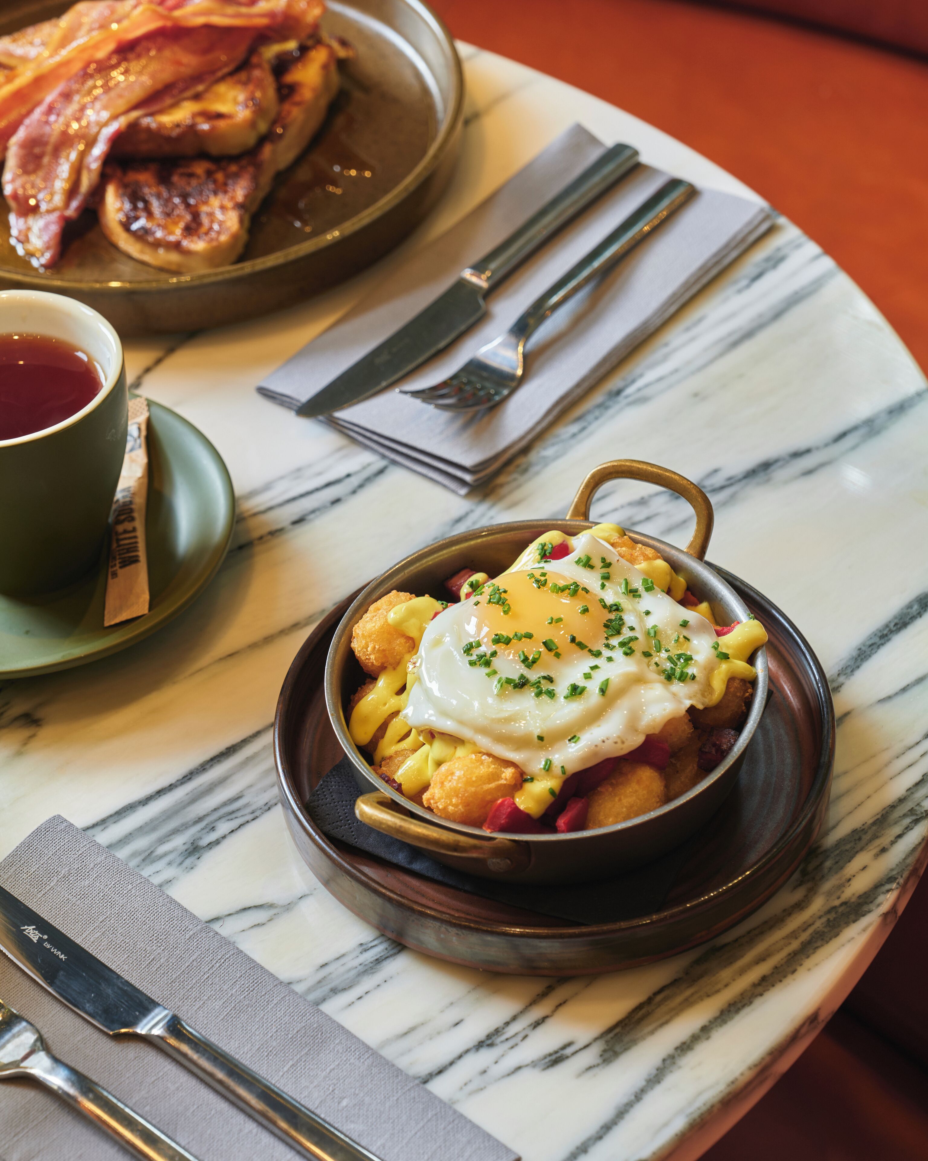 daily continental breakfast (gbp 15.50 per person)