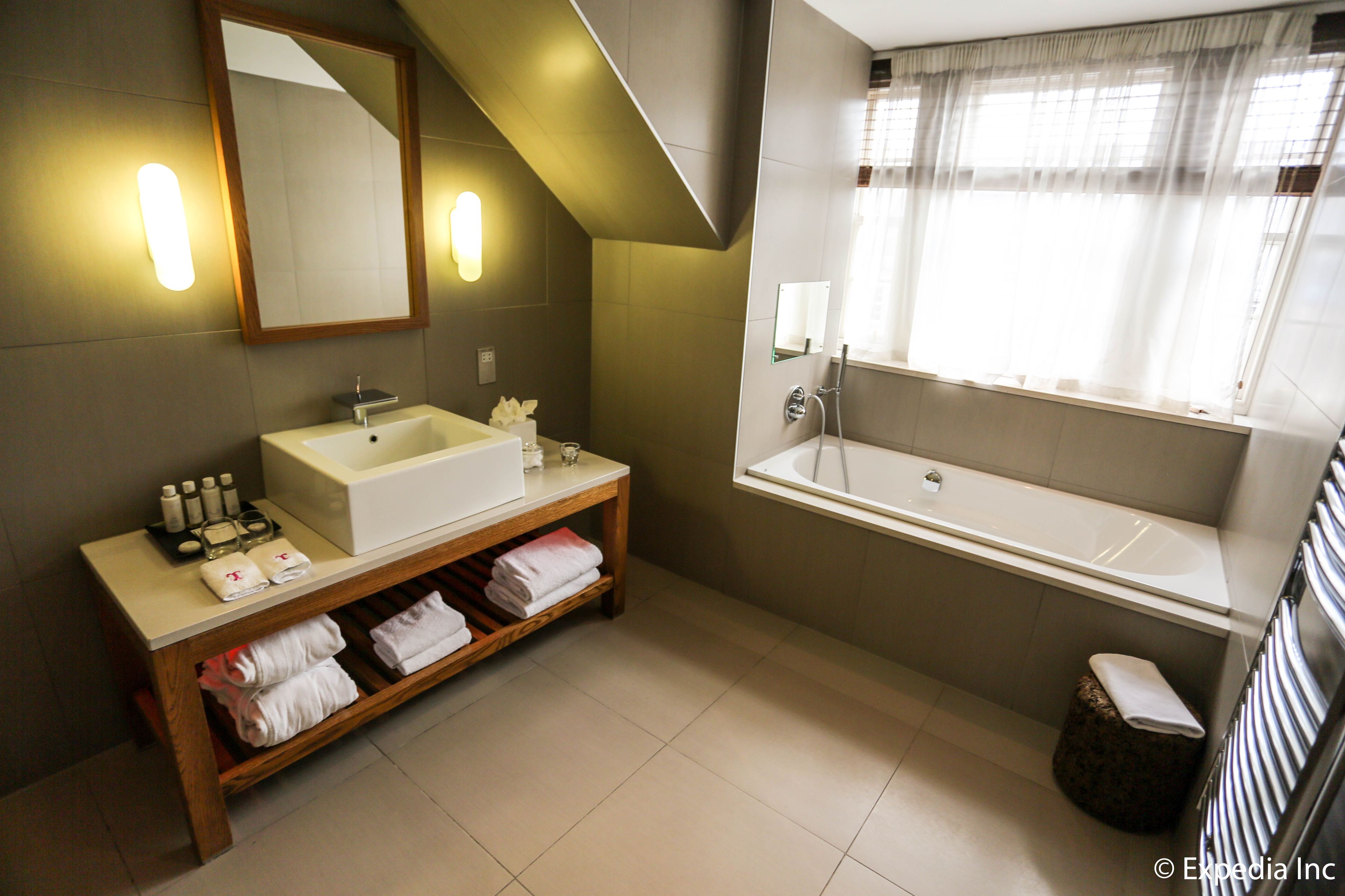 shower, designer toiletries, hair dryer, bathrobes