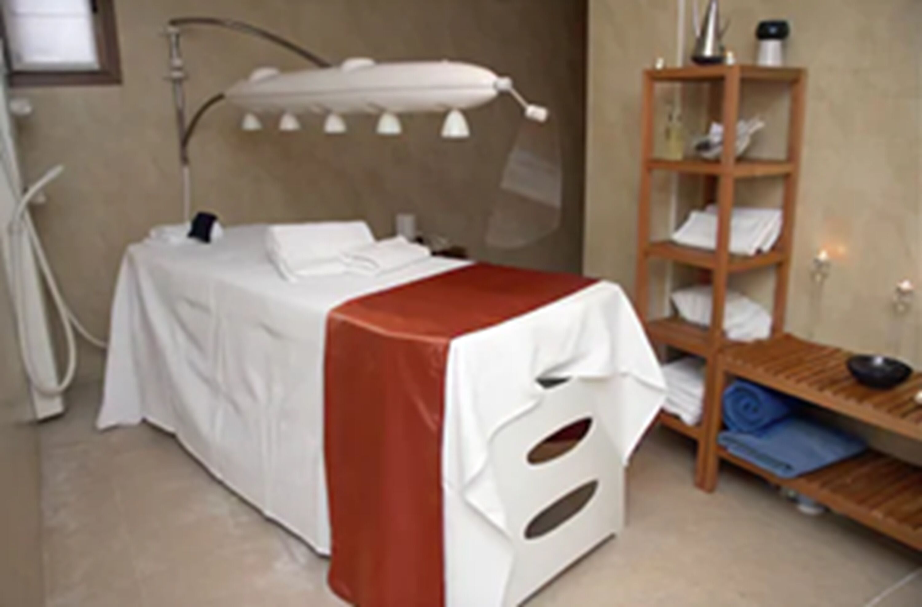 sauna, turkish bath/hammam, body treatments, hydrotherapy, aromatherapy