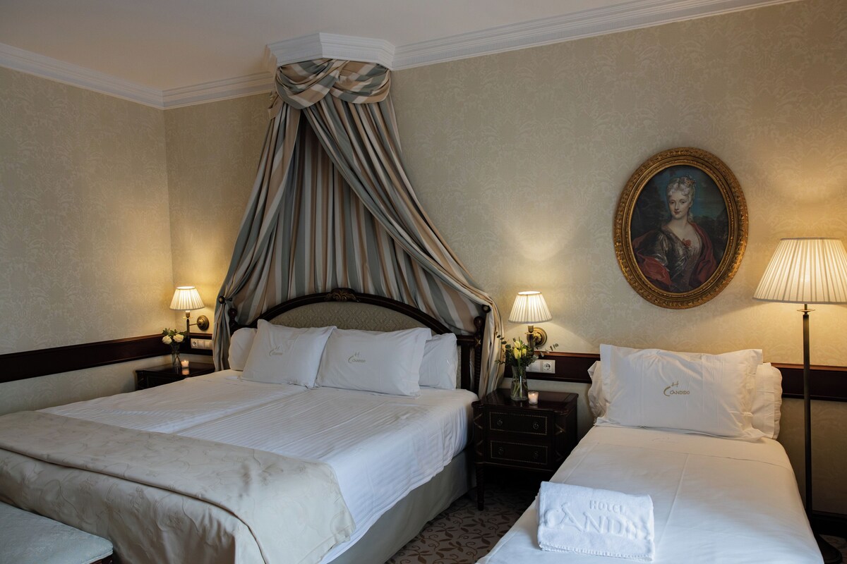 Standard Triple Room | Down comforters, minibar, in-room safe, desk