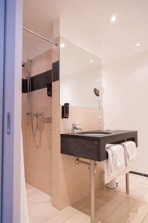 Bathroom - Das Ebertor Hotel & Hostel (Boppard)