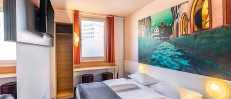 Chambre double | Literie hypoallergĂ©nique, bureau, systĂšme dâinsonorisation