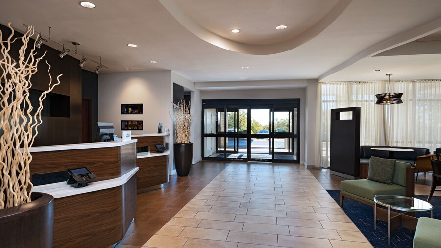 Courtyard by Marriott Austin Airport