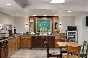 Free daily buffet breakfast
