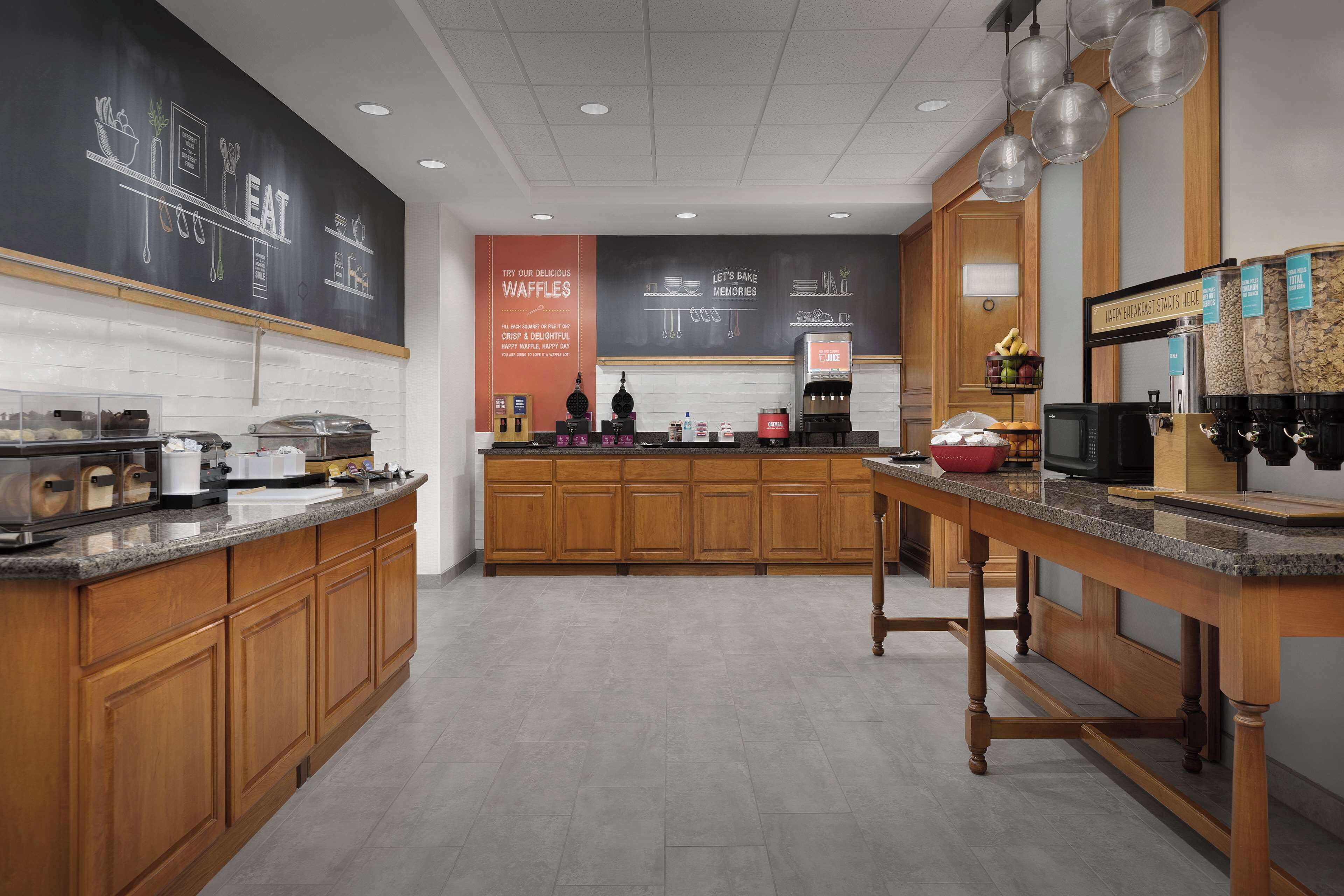 free daily on-the-go breakfast