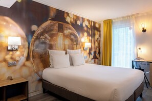 Classic Room (1 Large bed) | Minibar, in-room safe, desk, laptop workspace - Hotel Mercure Paris Malakoff Parc des Expositions (Malakoff)