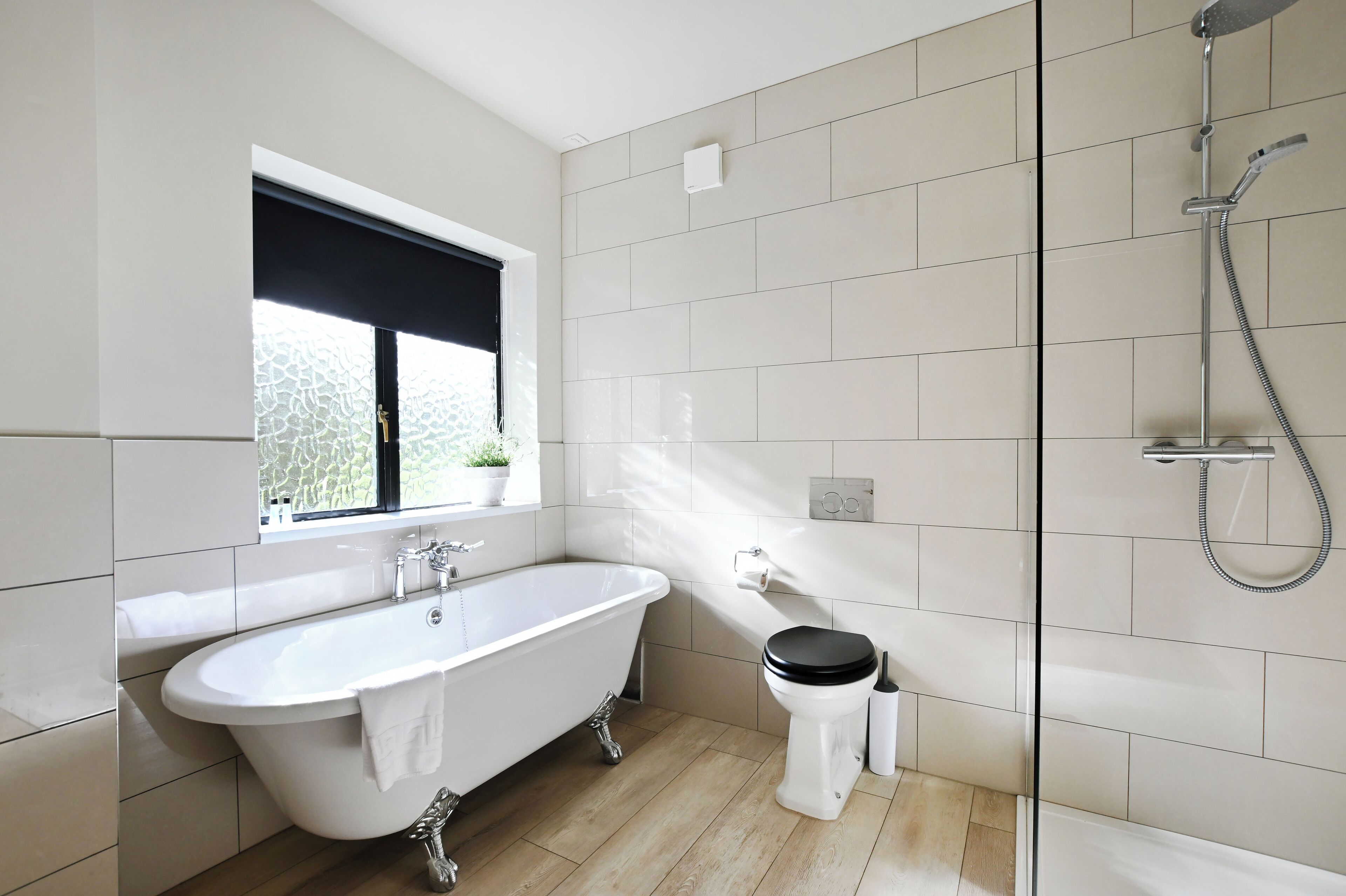 superior double room | bathroom | free toiletries, hair dryer, towels