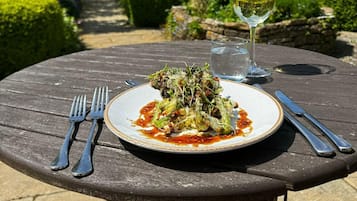 Se sirven desayunos, almuerzos y cenas