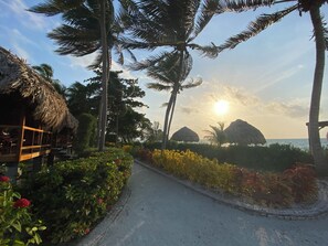 Exterior - St. George's Caye Resort (St. George's Caye)