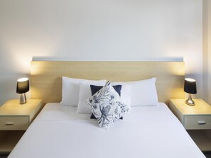 Desk, iron/ironing board, cribs/infant beds, free WiFi - Mantra Castle Hill Sydney (Castle Hill)
