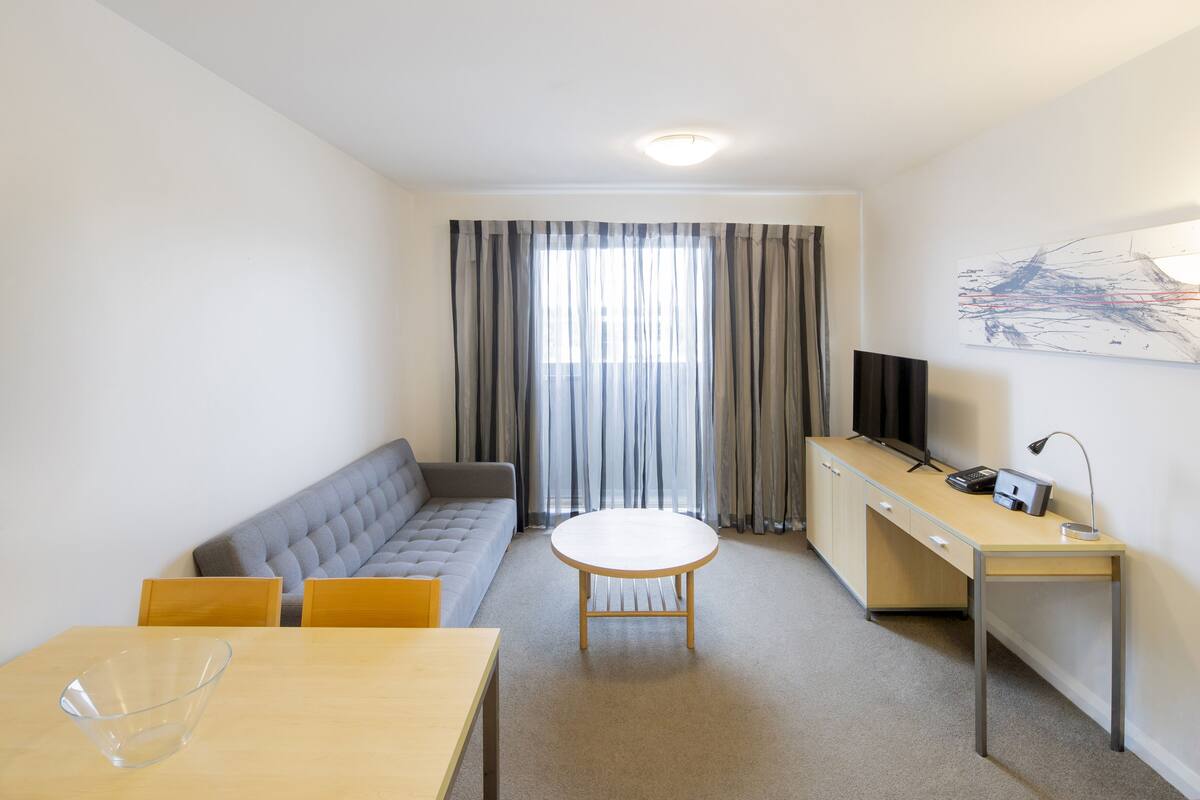 1 bedroom, desk, iron/ironing board, cribs/infant beds
