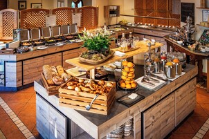 Tägliches inbegriffenes Frühstücksbuffet